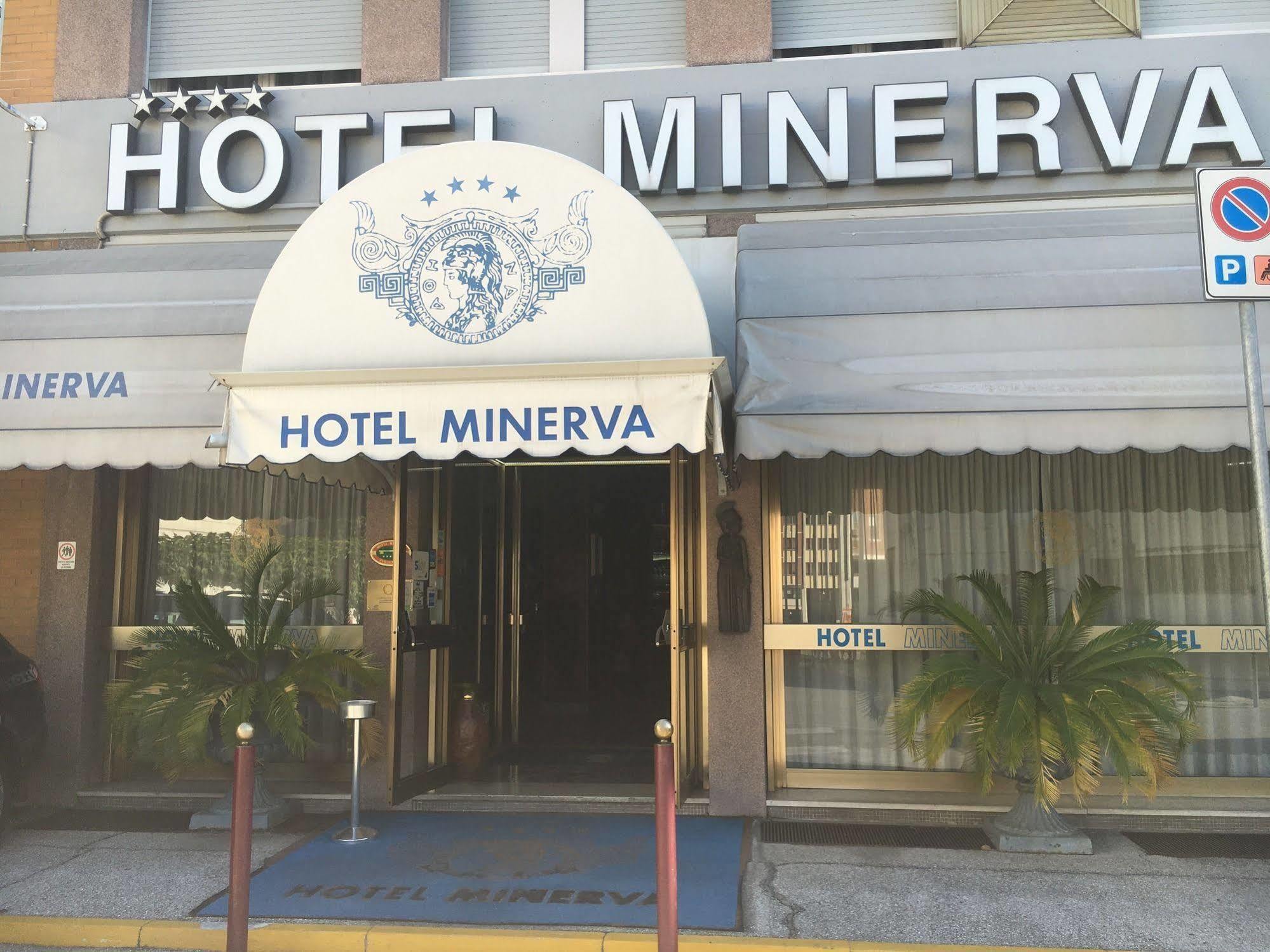 米内尔瓦酒店 波代诺内 外观 照片